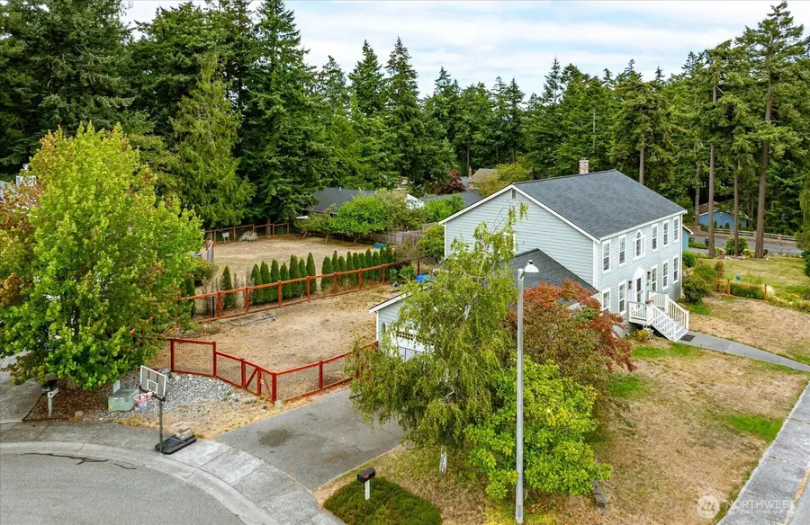 1270 SW 4th Avenue, Oak Harbor, WA 98277 - #2