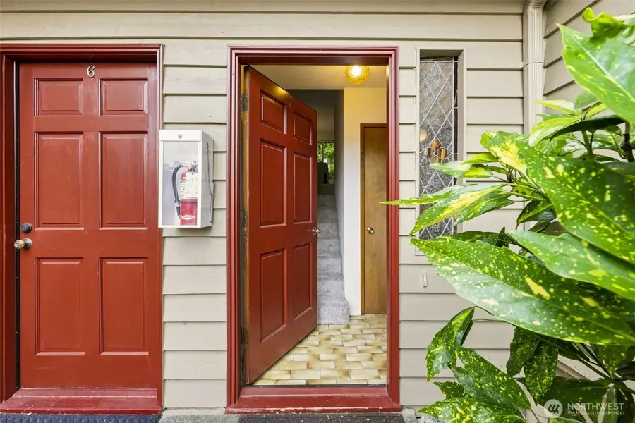 22906 Edmonds Way #7, Edmonds, WA 98020 - #3