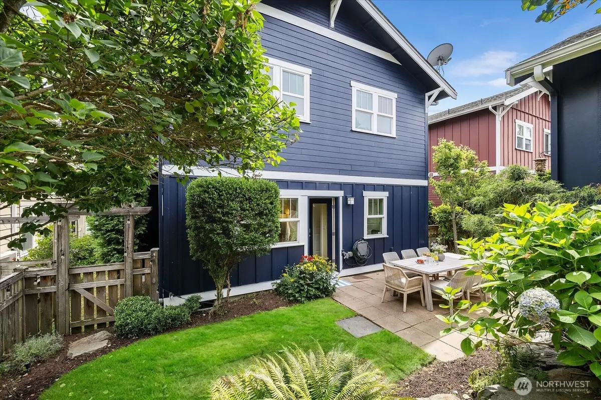 5925 31st Avenue Sw, Seattle, WA 98126 - #1