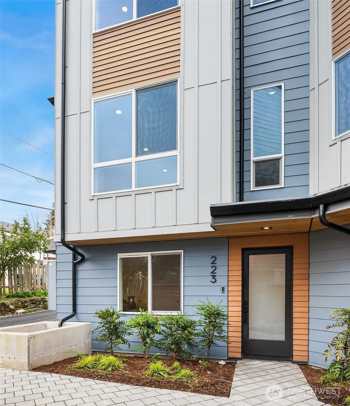 215 NE 75th Street, Seattle, WA 98115 - #1