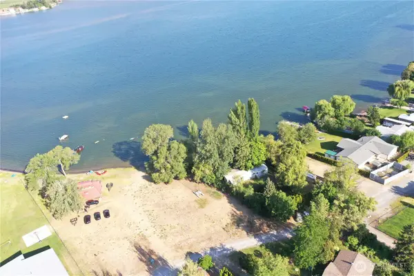 9 E Lake View Loop Trail #LOT 17, Oroville, WA 98844