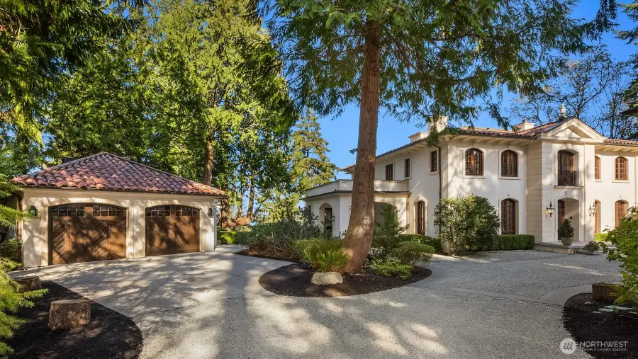 8010 Grand Avenue Ne, Bainbridge Island, WA 98110 - #3