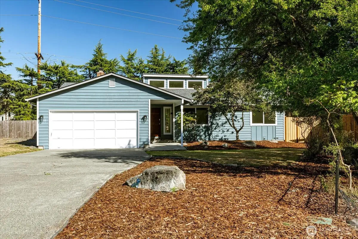 1501 SW Periwinkle Lane, Oak Harbor, WA 98277 - #1