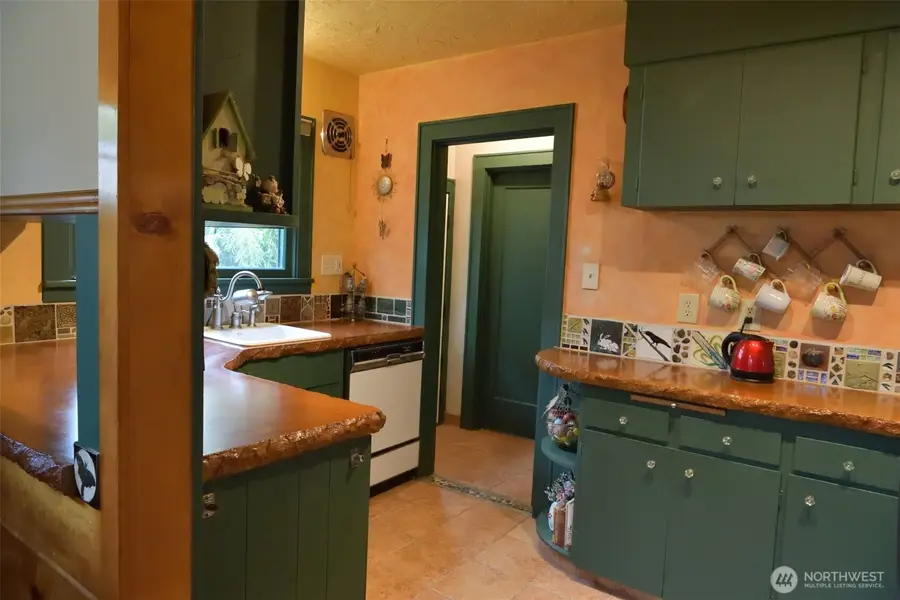 2733 Fir Street, Longview, WA 98632 - #3