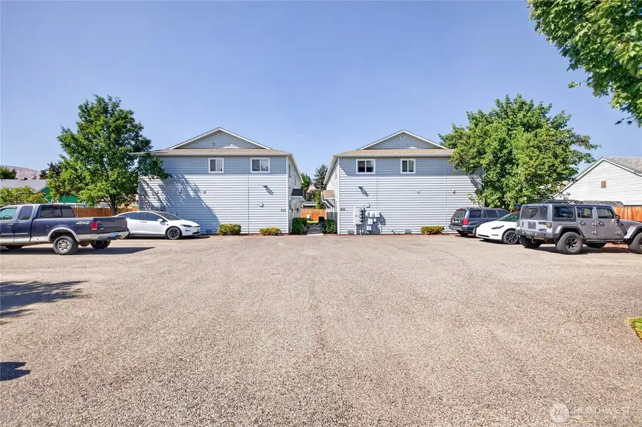 614 Sunset Avenue #1, Wenatchee, WA 98801 - #2