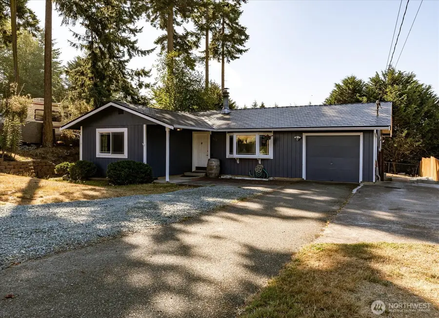 577 Salal St., Oak Harbor, WA 98277 - #2