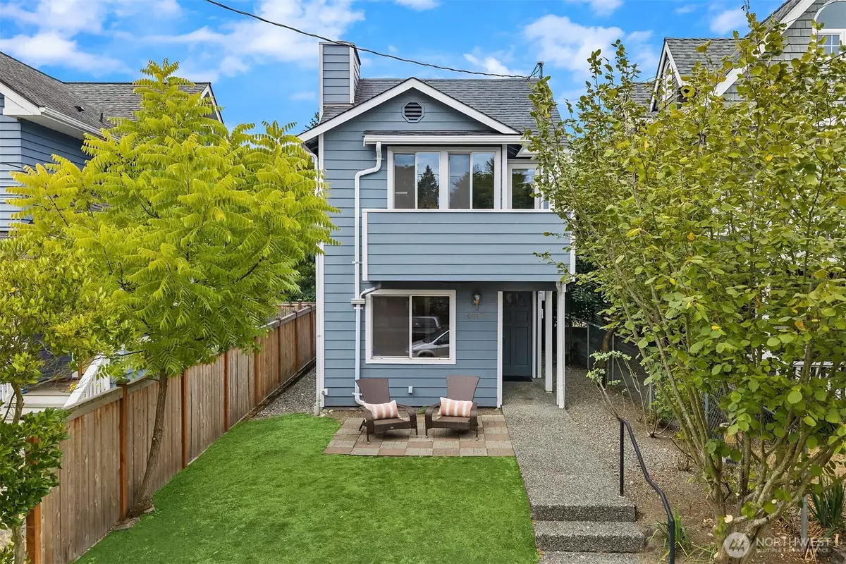 6049 33rd Avenue Ne, Seattle, WA 98115 - #1