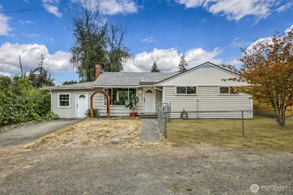 4975 Johnson Street Nw, Bremerton, WA 98311