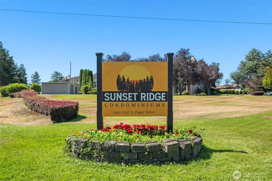 1319 S Puget Drive #D15, Renton, WA 98055 - #2