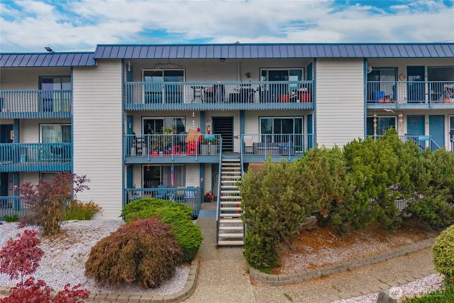 22981 Marine View Drive S #D318, Des Moines, WA 98198 - #2
