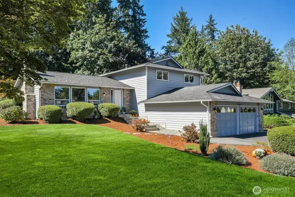 17465 NE 163rd Place, Woodinville, WA 98072