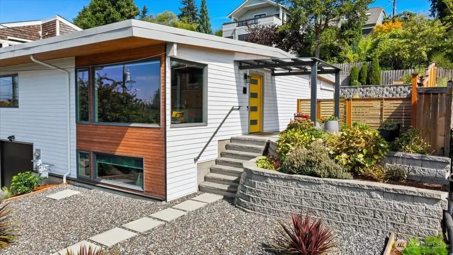 2568 13th Avenue W, Seattle, WA 98119 - #3