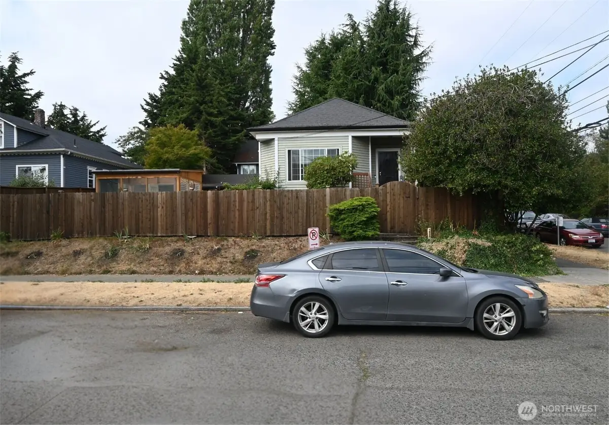 1535 24th Avenue, Seattle, WA 98122 - #1