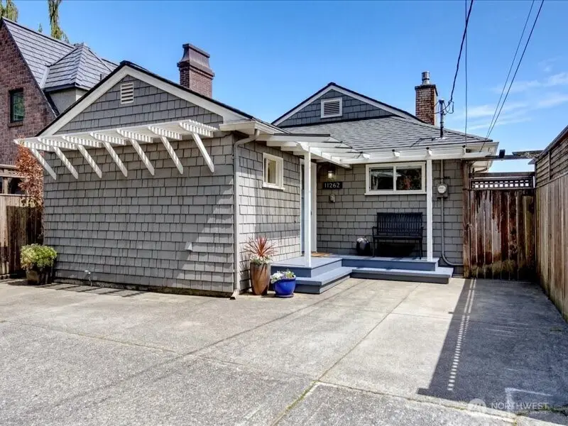 11262 Riviera Place Ne, Seattle, WA 98125 - #2