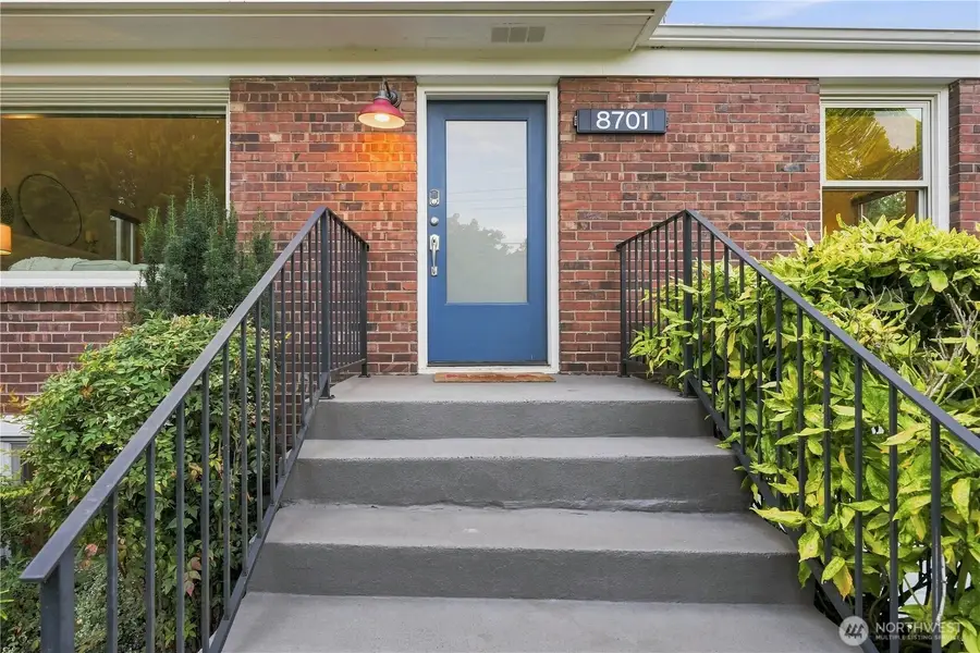 8701 29th Avenue Nw, Seattle, WA 98117 - #3