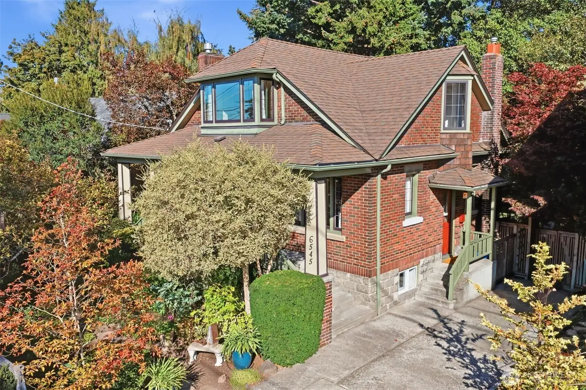 6545 Fauntleroy Way Sw, Seattle, WA 98136 - #1