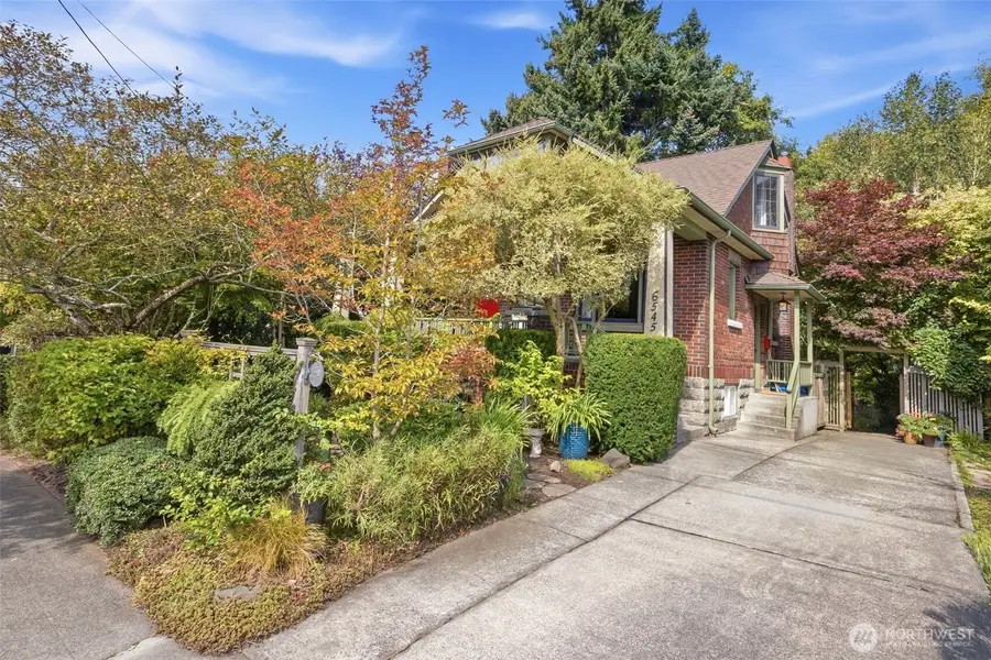 6545 Fauntleroy Way Sw, Seattle, WA 98136 - #3