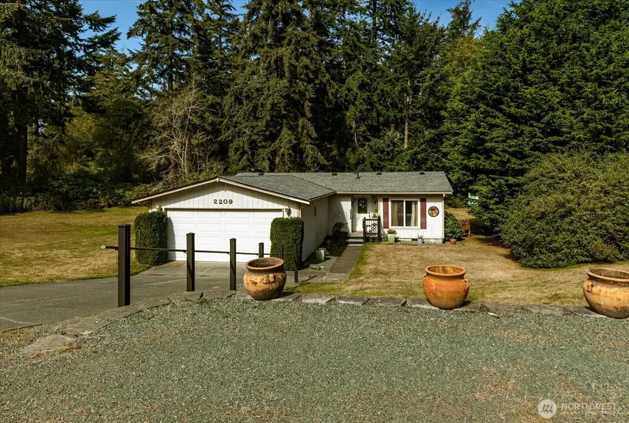 2209 Conniston Way, Oak Harbor, WA 98277 - #3