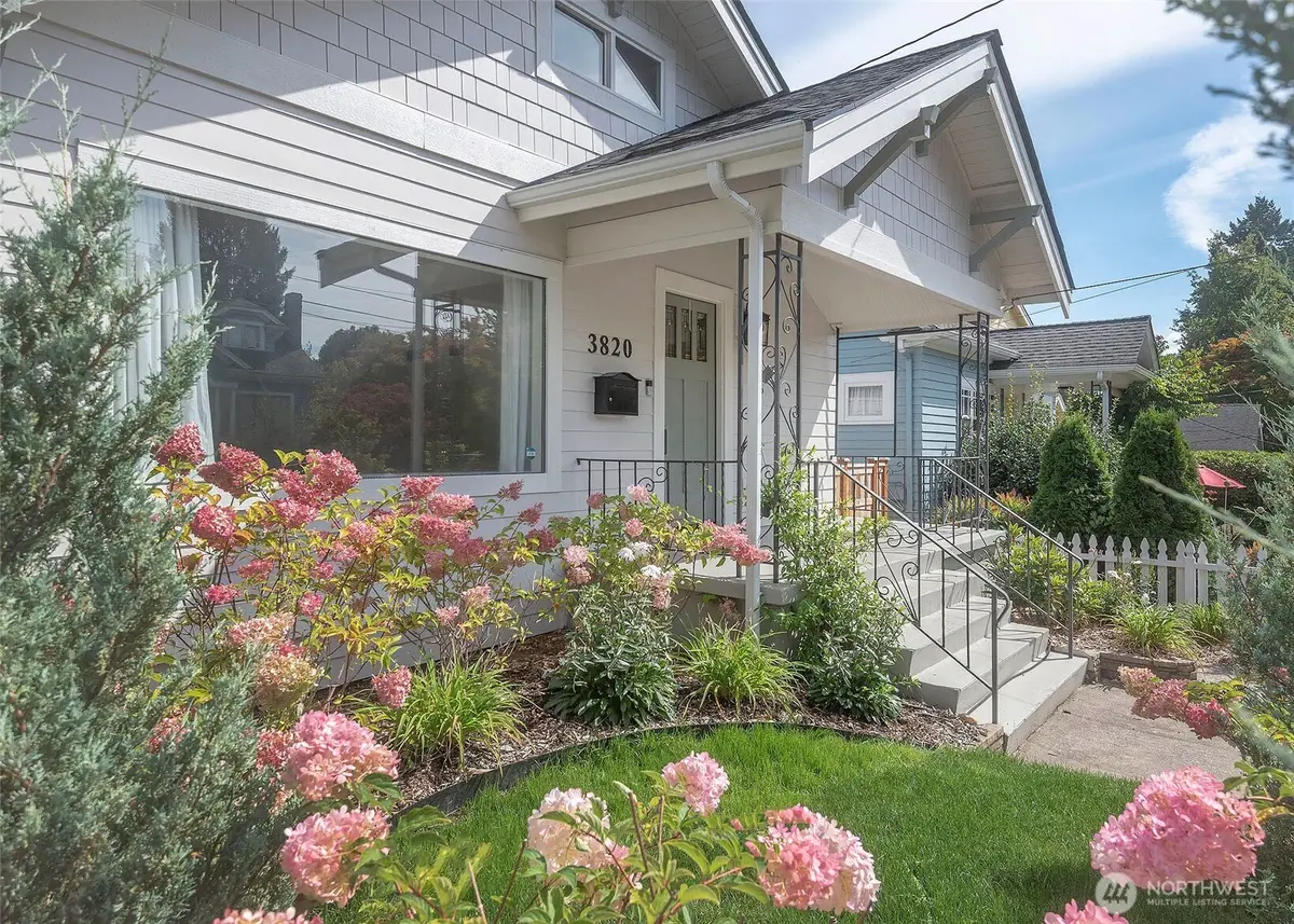 3820 Burke Avenue N, Seattle, WA 98103 - #1