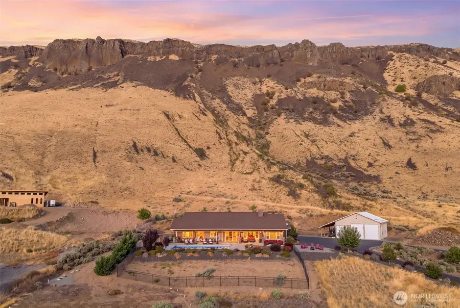 25 Sageland Road, East Wenatchee, WA 98802 - #2
