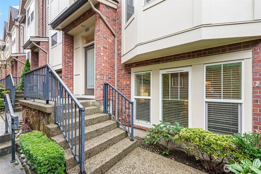 1321 Greenwich Walk Ne, Issaquah, WA 98029 - #2