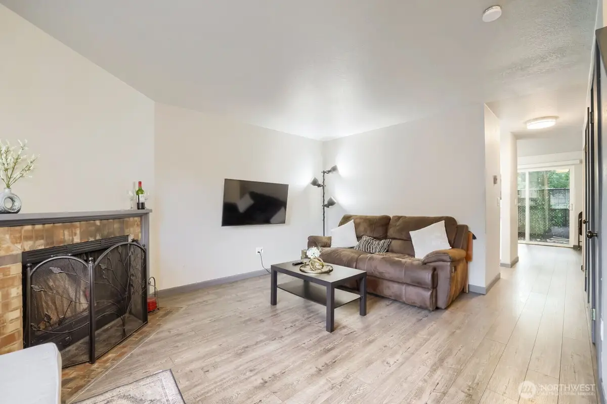 115 124 Street Se #B4, Everett, WA 98208 - #1