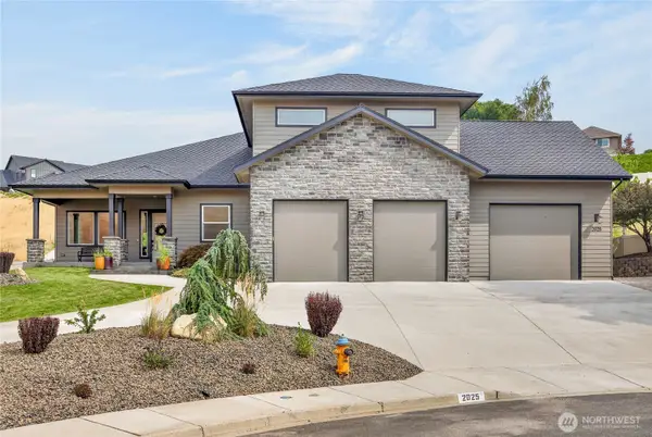 2025 Broadhurst Pl, Wenatchee, WA 98801