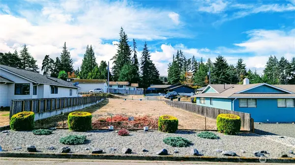 9999 W 10th Street #4, Port Angeles, WA 98363