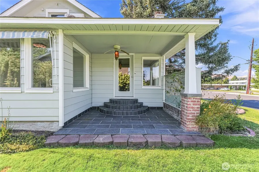 1647 Washington Street, Wenatchee, WA 98801 - #3