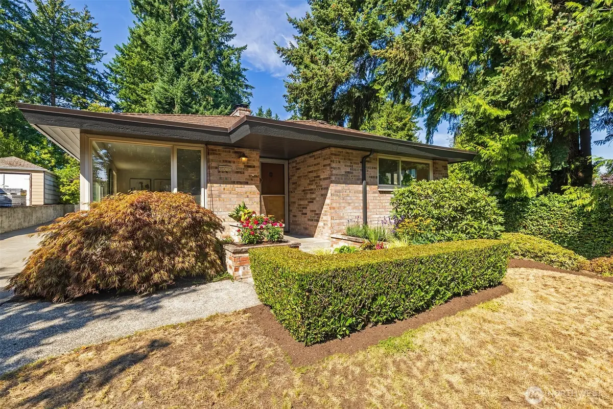 9815 Roosevelt Way Ne, Seattle, WA 98115 - #1