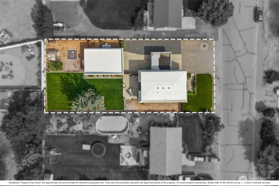 2214 NW Columbia Avenue, East Wenatchee, WA 98802 - #2