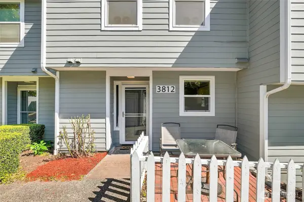 3812 25th Avenue W #4B, Seattle, WA 98199