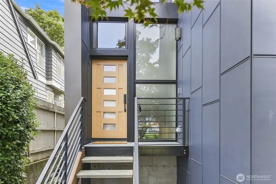 7522 14th Avenue Ne, Seattle, WA 98115 - #3