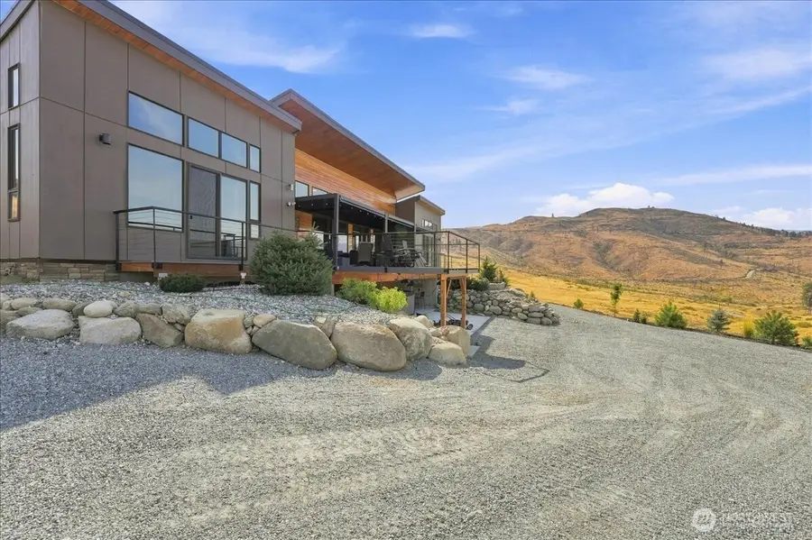 48 Peterson Ranch Road, Pateros, WA 98846 - #2