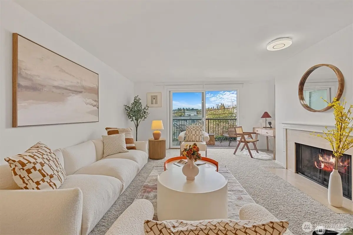2253 Gilman Drive W #104, Seattle, WA 98119 - #1