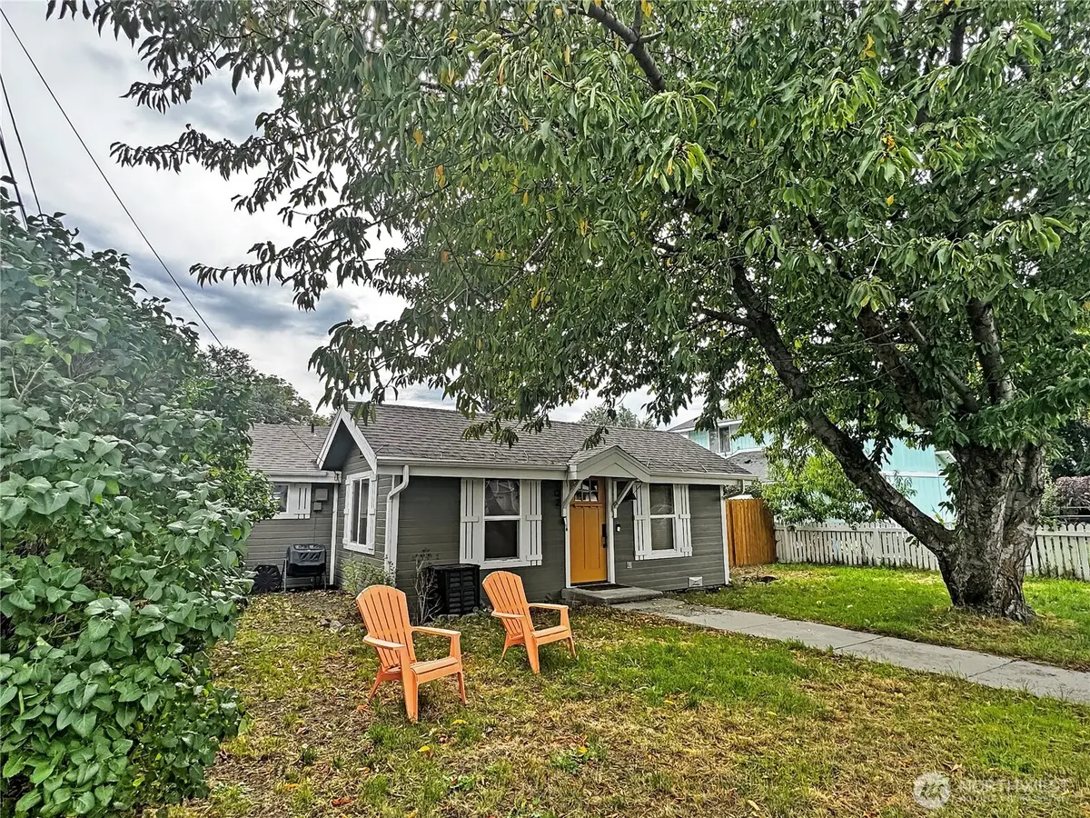 102 E Manitoba Avenue, Ellensburg, WA 98926 - #1