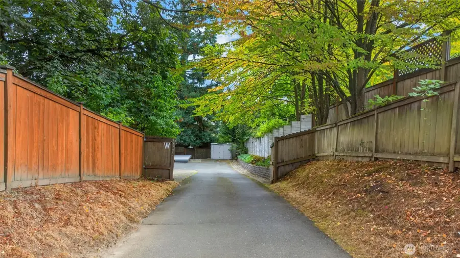 12730 15th Avenue Ne, Seattle, WA 98125 - #3