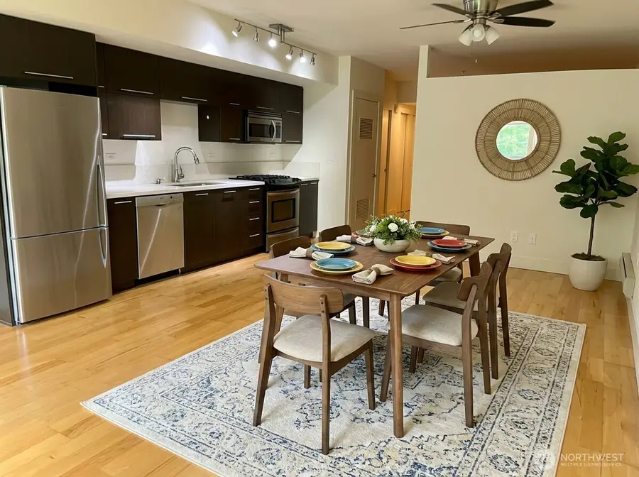 2911 2nd Avenue #324, Seattle, WA 98121 - #3