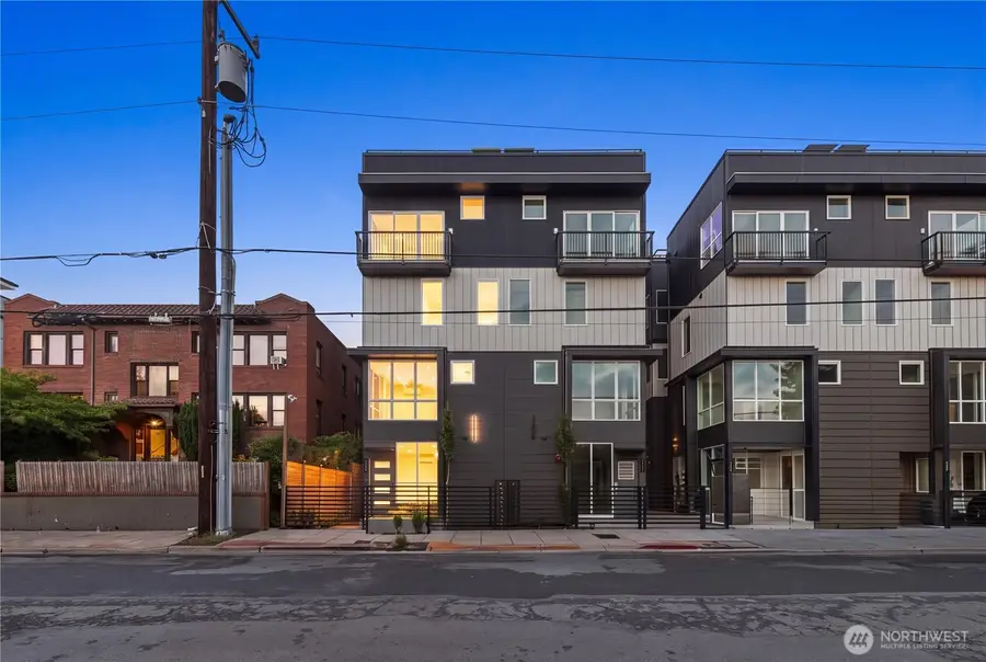 2334 Franklin Avenue E #E, Seattle, WA 98102 - #3