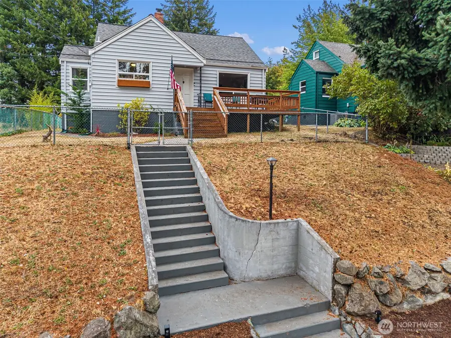 224 Bremerton Boulevard W, Bremerton, WA 98312 - #2