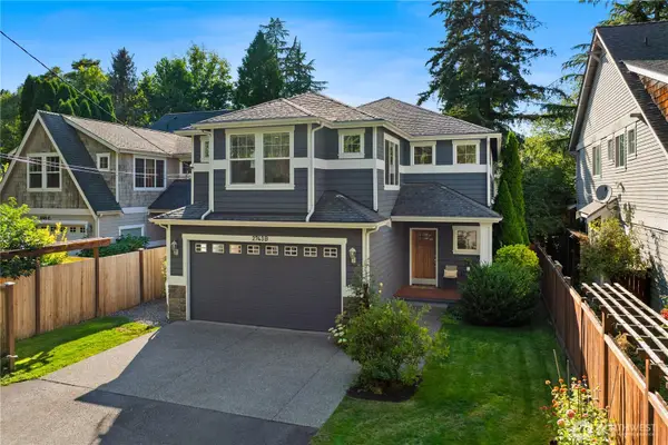 2743 NE 103rd Street, Seattle, WA 98125