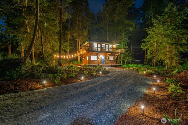 1580 West Beach Road, Oak Harbor, WA 98277