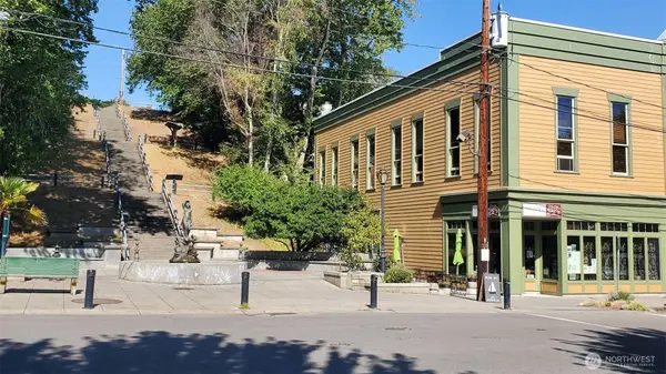 842 Washington Street #210, Port Townsend, WA 98368