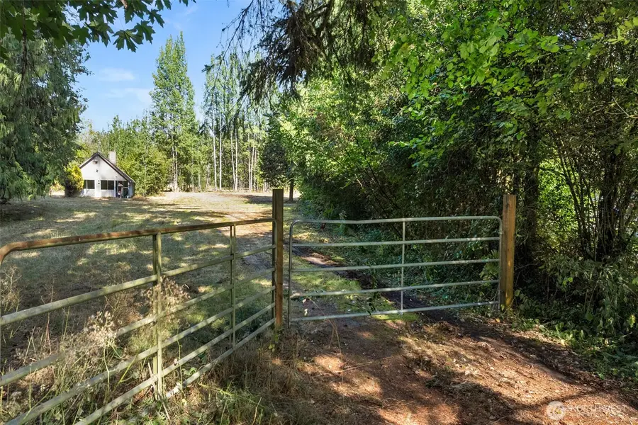 8707 Robe Menzel Road, Granite Falls, WA 98252 - #2