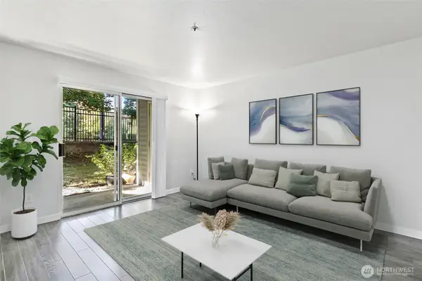 7453 Newcastle Golf Club Road #M103, Newcastle, WA 98059