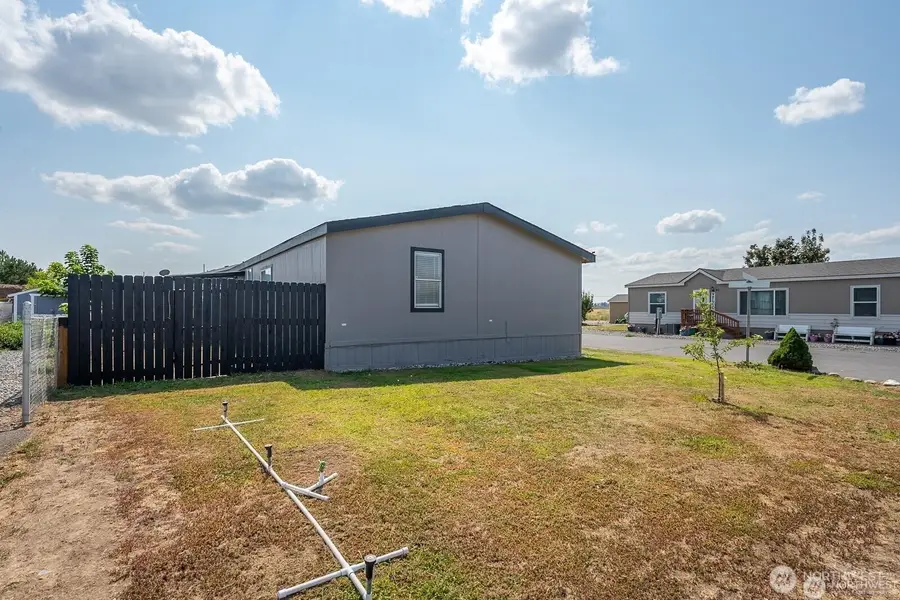 4000 NE Longview Street #65, Moses Lake, WA 98837 - #3