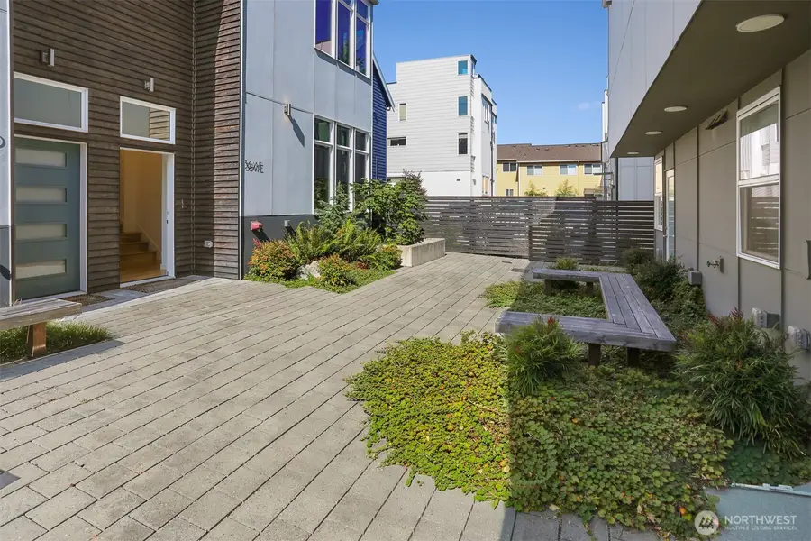 3641 22nd Avenue W #Unit E, Seattle, WA 98199 - #2