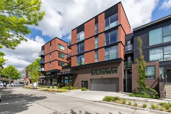 1601 N 45th Street #214, Seattle, WA 98103