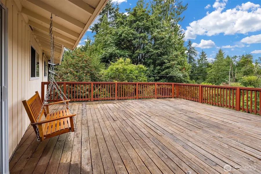 18061 28th Avenue Ne, Lake Forest Park, WA 98155 - #2