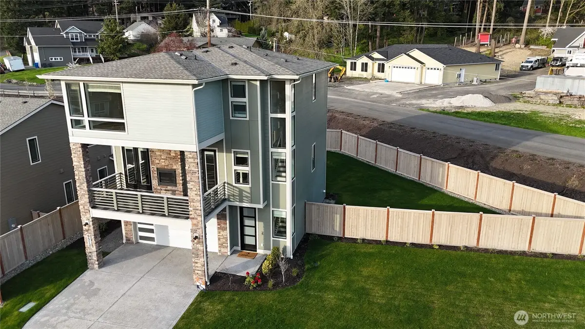9513 38th Street E, Edgewood, WA 98371 - #1